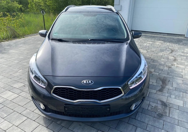 Kia Ceed cena 23900 przebieg: 163900, rok produkcji 2013 z Świecie małe 379